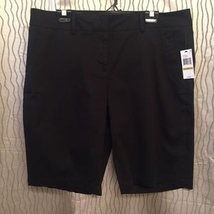 Black Nautica Women’s Shorts. NWT size 14